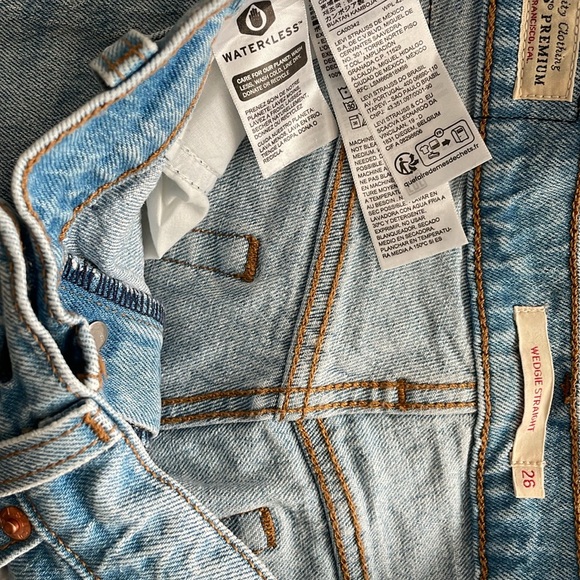 Levi Wedgie Straight size W26 L28 - Picture 3 of 5